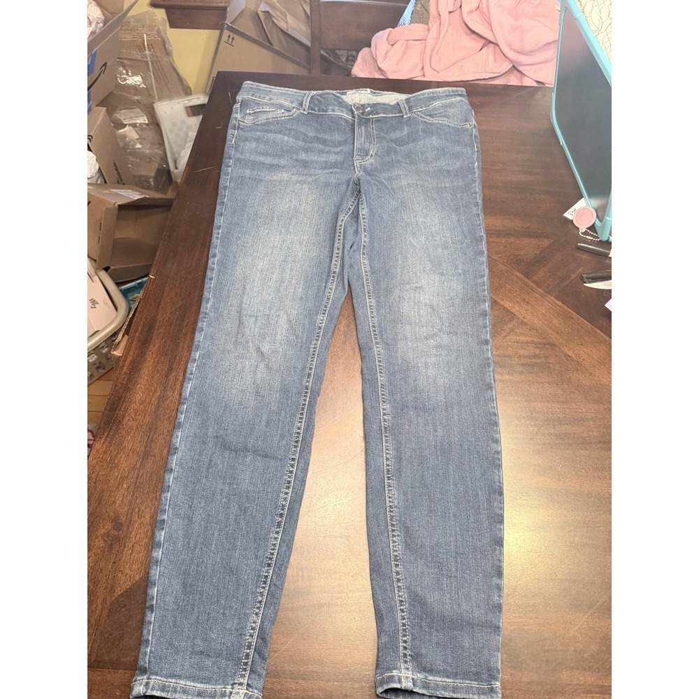 M Jeans by Maurice's Classic Skinny size 14w mid fit